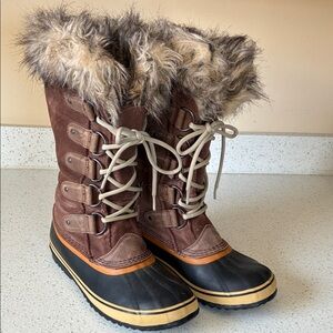 Sorel Brown and Black Winter Boots with Faux Fur